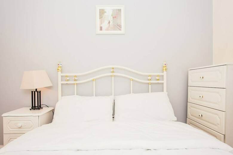 2 Bedroom Apartment 15 Minutes From City Centre