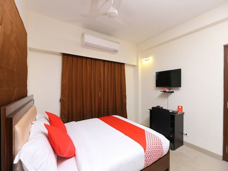 Hotel Oyo 12368 Day Inn
