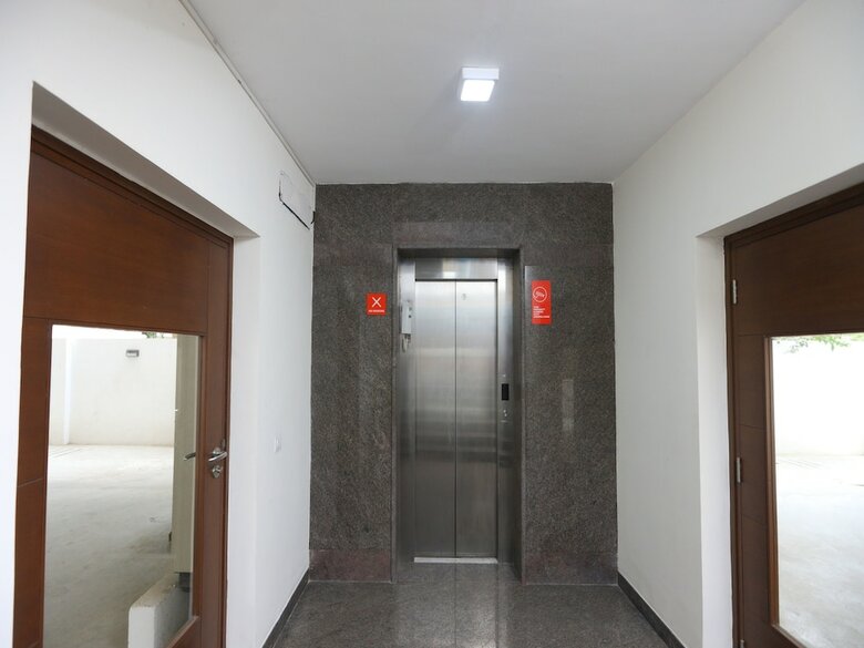 Hotel Oyo 12368 Day Inn