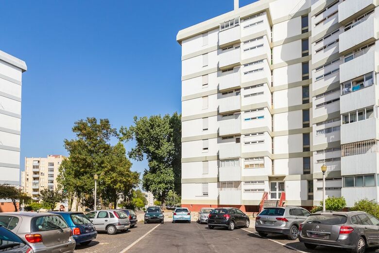 Bed & Breakfast Lisbon Airport Suites