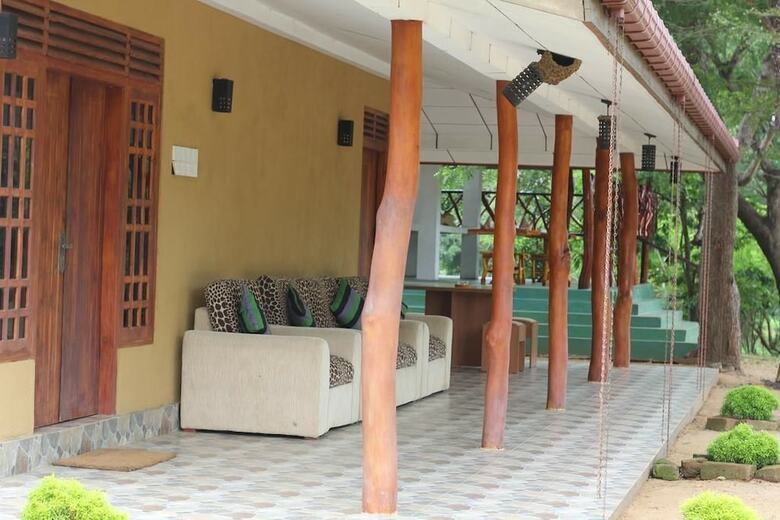 Hotel Red Elephant Safari Cottage