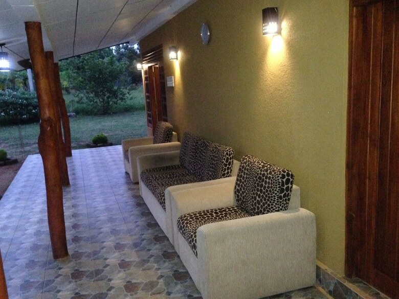 Hotel Red Elephant Safari Cottage