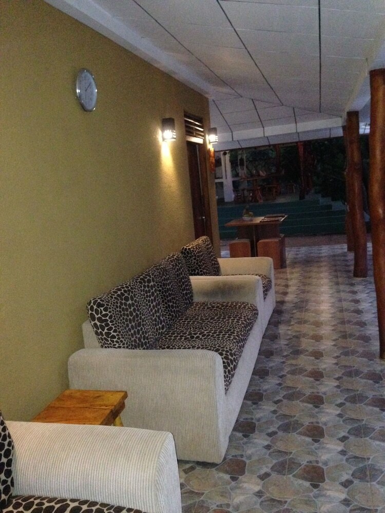 Hotel Red Elephant Safari Cottage