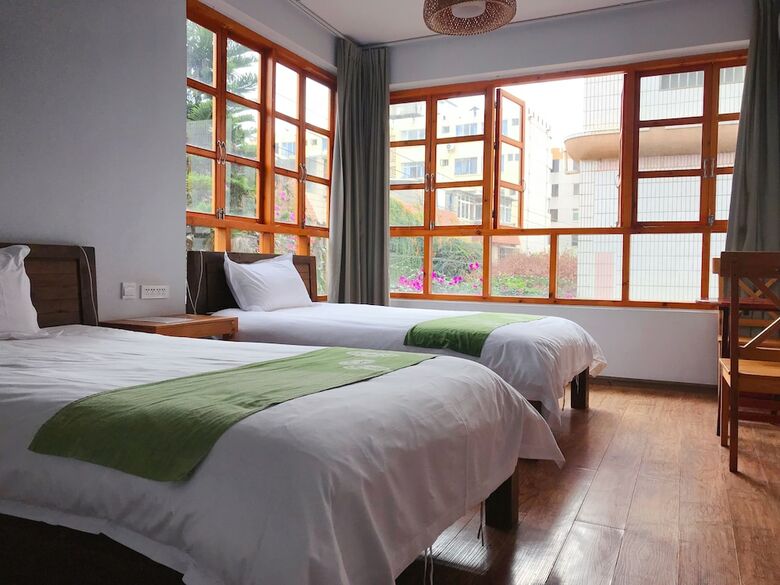 Hotel Mulan Guesthouse