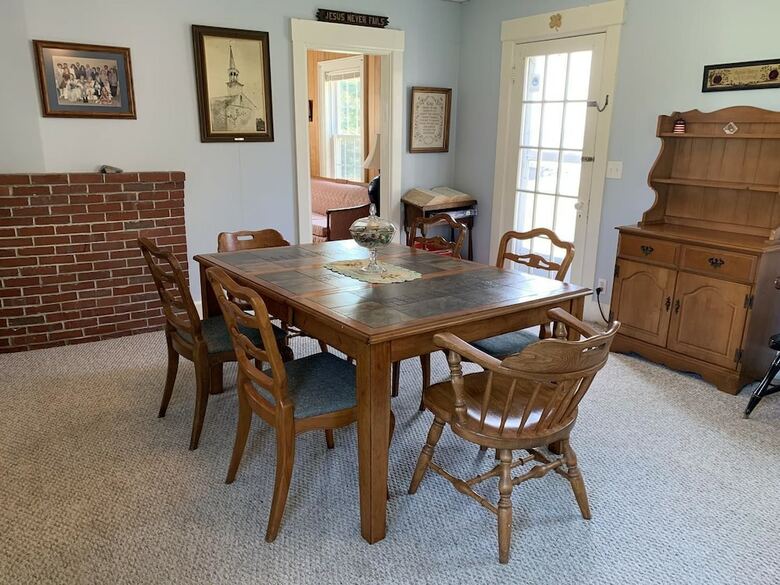 Geary House At Fifield Point - Three Bedroom Home
