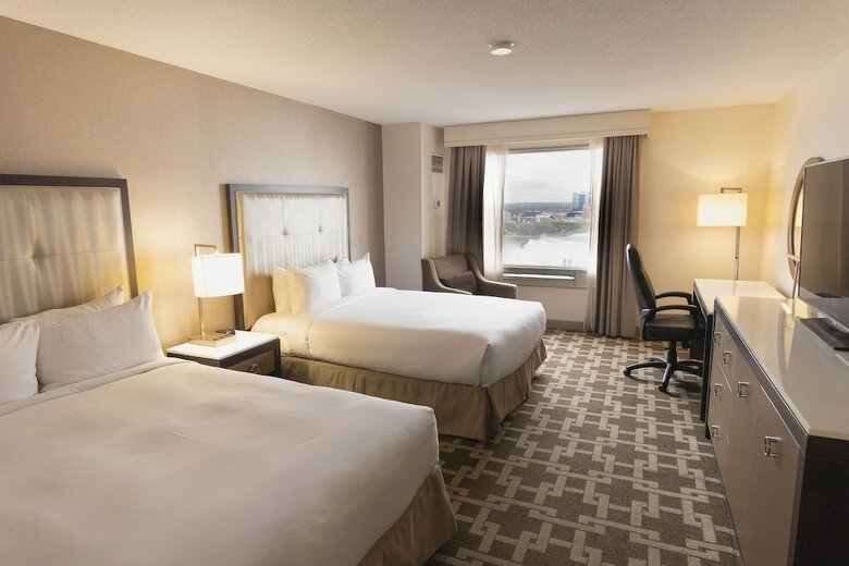 Hilton Hotel And Suites Niagara Falls/fallsview