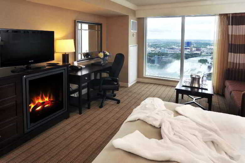 Hilton Hotel And Suites Niagara Falls/fallsview