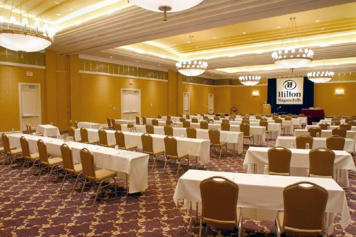 Hilton Hotel And Suites Niagara Falls/fallsview