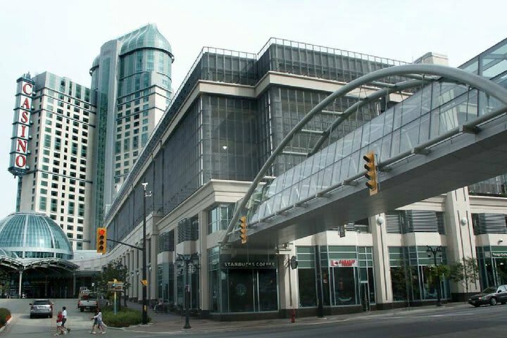 Hilton Hotel And Suites Niagara Falls/fallsview