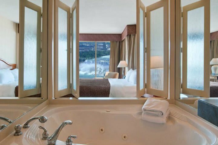 Hilton Hotel And Suites Niagara Falls/fallsview