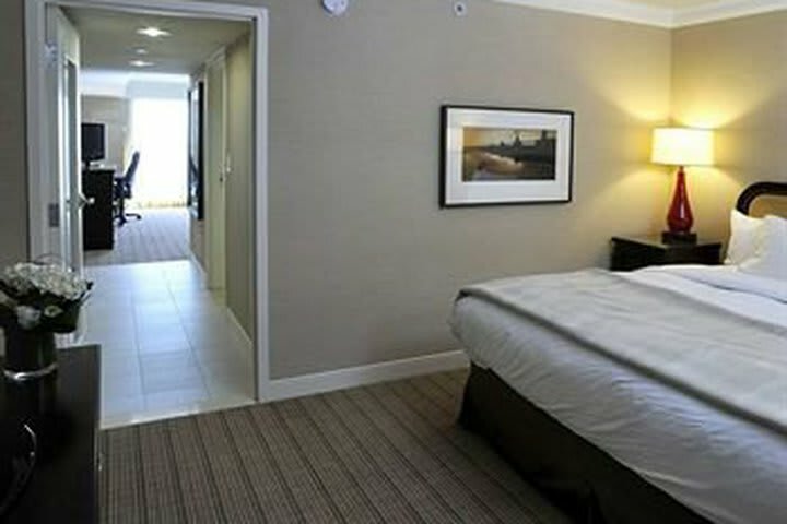 Hilton Hotel And Suites Niagara Falls/fallsview