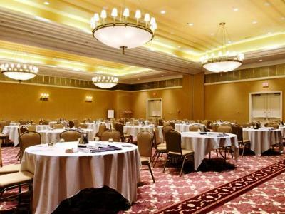 Hilton Hotel And Suites Niagara Falls/fallsview