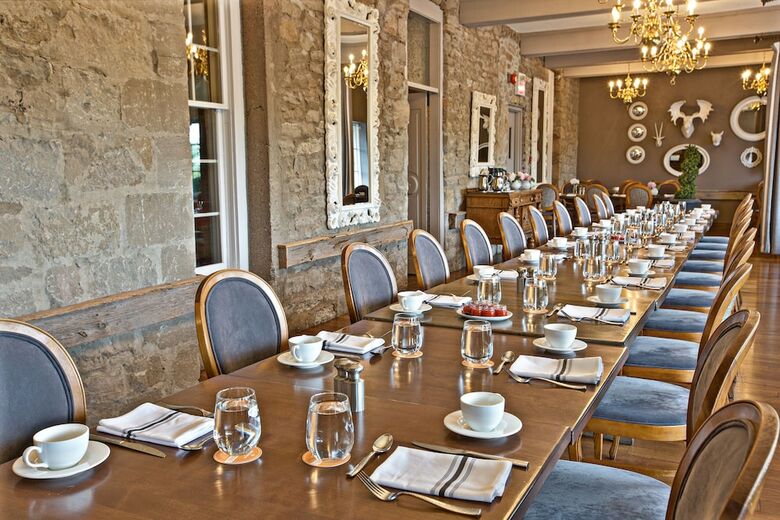 Old Stone Inn Boutique Hotel