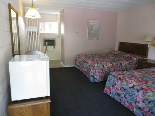 Parkway Motel