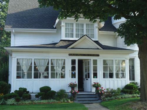 Absolute Elegance Bed And Breakfast