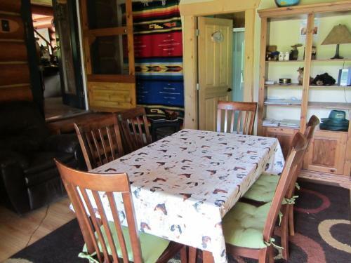 Seawood Bed & Breakfast & Cabins
