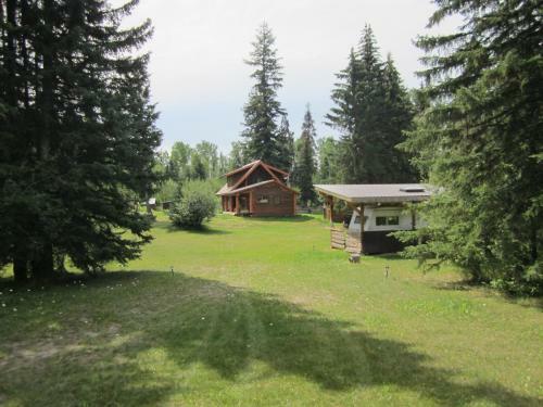 Seawood Bed & Breakfast & Cabins
