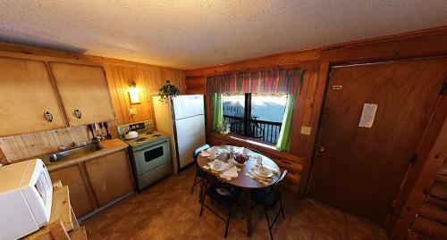 Lodge Lac Des Roches Resort