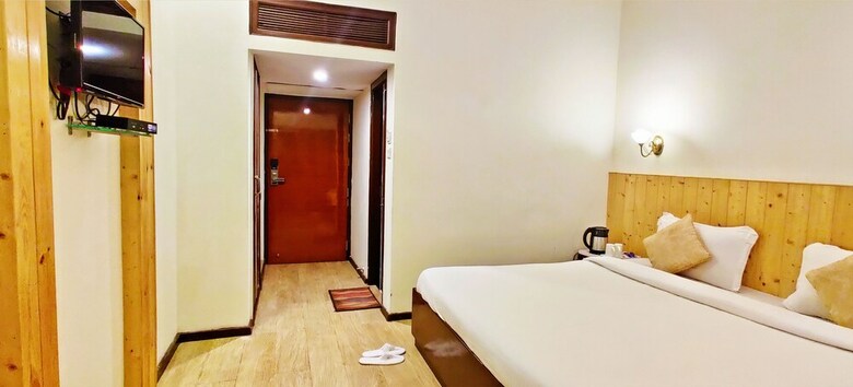 Hotel Royal Jardin Whistling Pines Resort