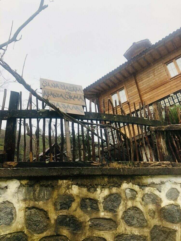 Hotel Sana Yasam Koyu