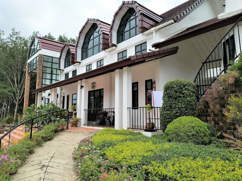 Hotel The Lighthouse Resort At Chanthaburi