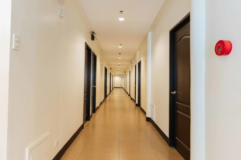 Hotel Reddoorz Plus @ Edsa Congressional