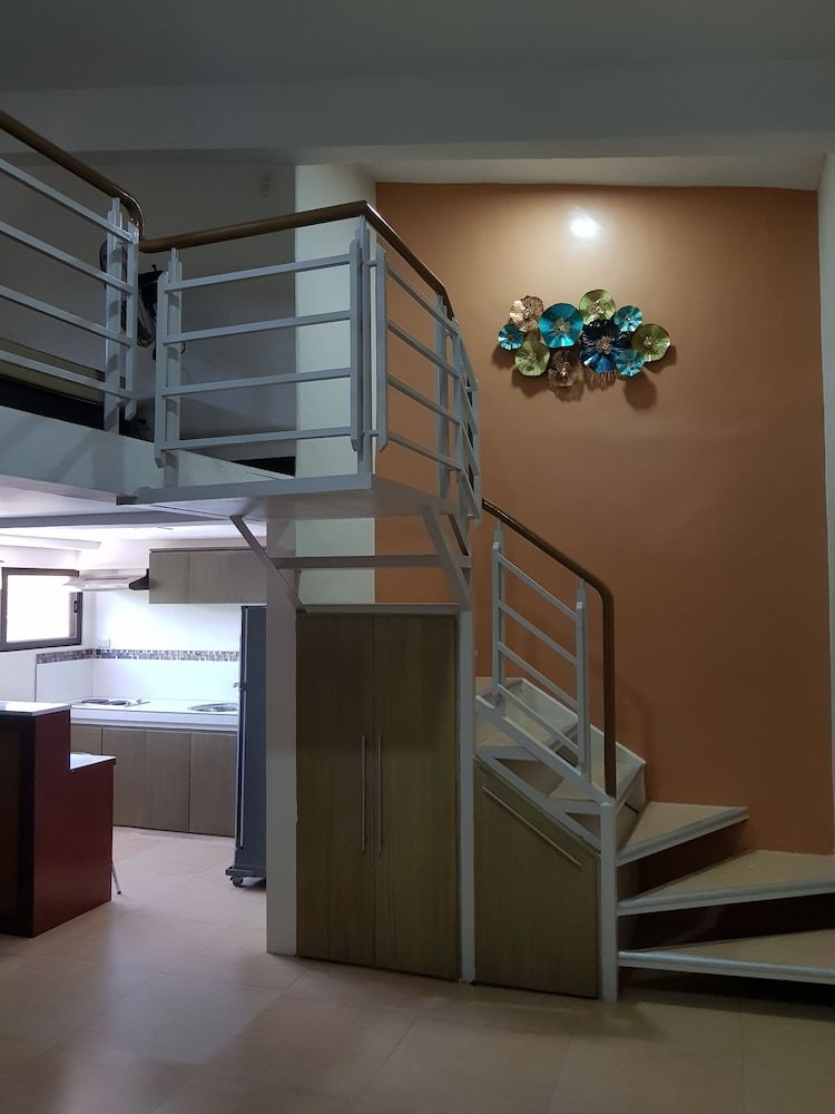 Subic Pearl Hotel