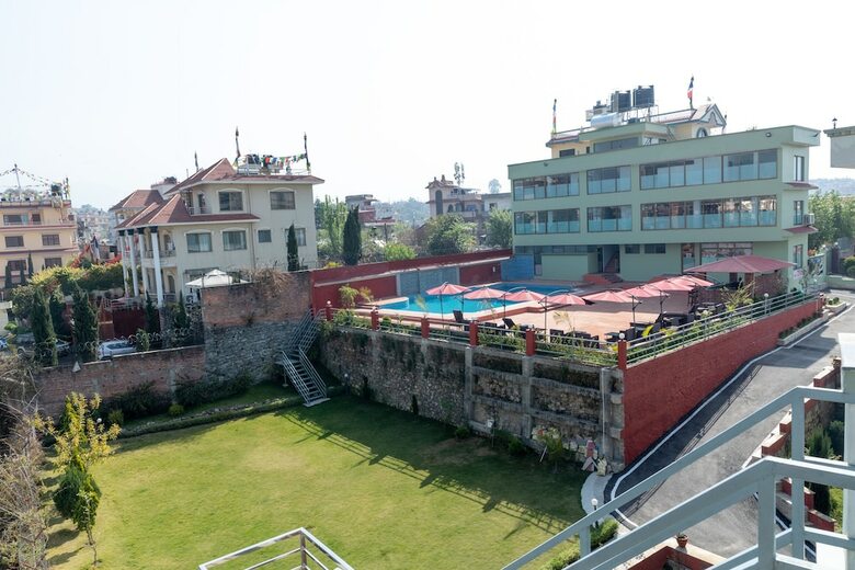 Hotel Mukhum International