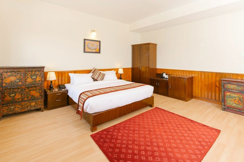 Hotel Mukhum International