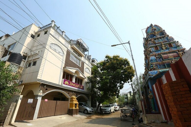 Hotel Zingle Stay Airport