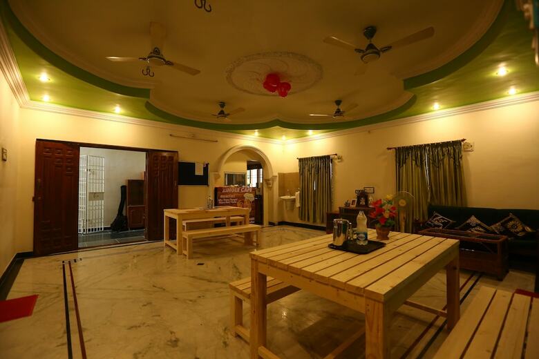 Hotel Zingle Stay Airport