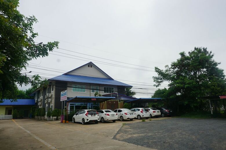 Wetsawat Place Hotel