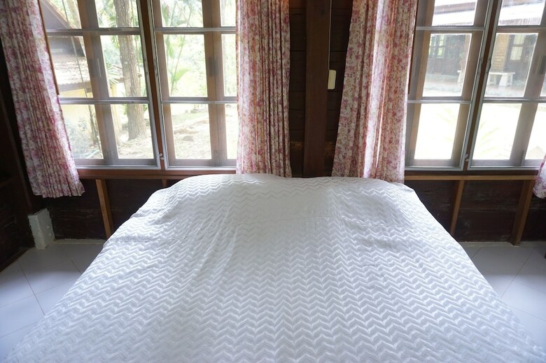 Hotel Donsak Orchid Resort