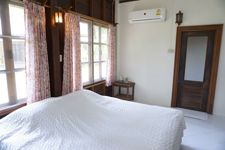 Hotel Donsak Orchid Resort
