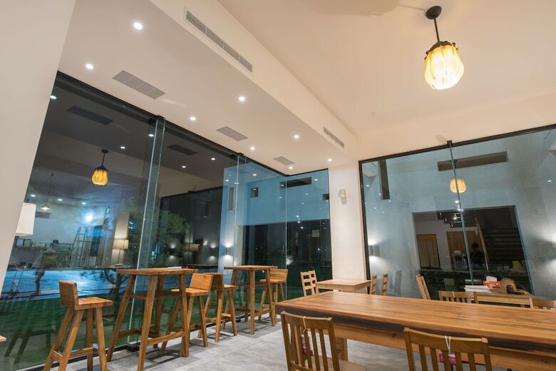 Hotel Here Is Bnb
