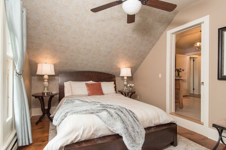 Bed & Breakfast Gothic Eves Inn And Spa