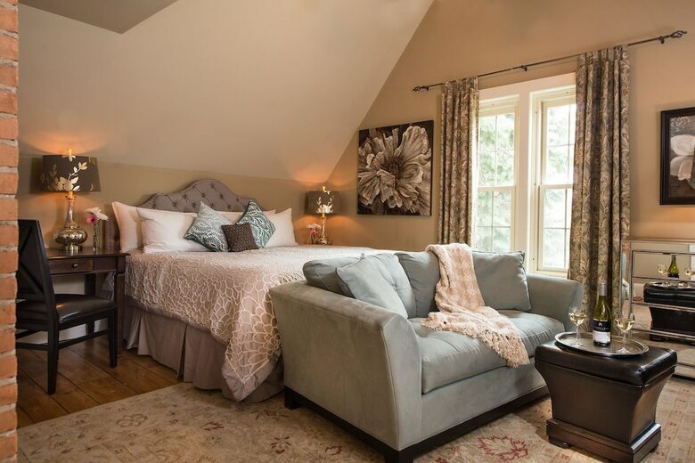 Bed & Breakfast Gothic Eves Inn And Spa