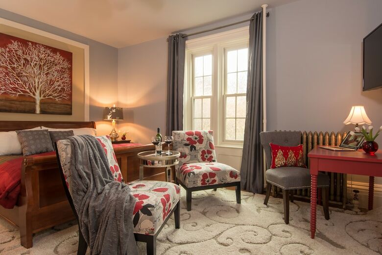 Bed & Breakfast Gothic Eves Inn And Spa