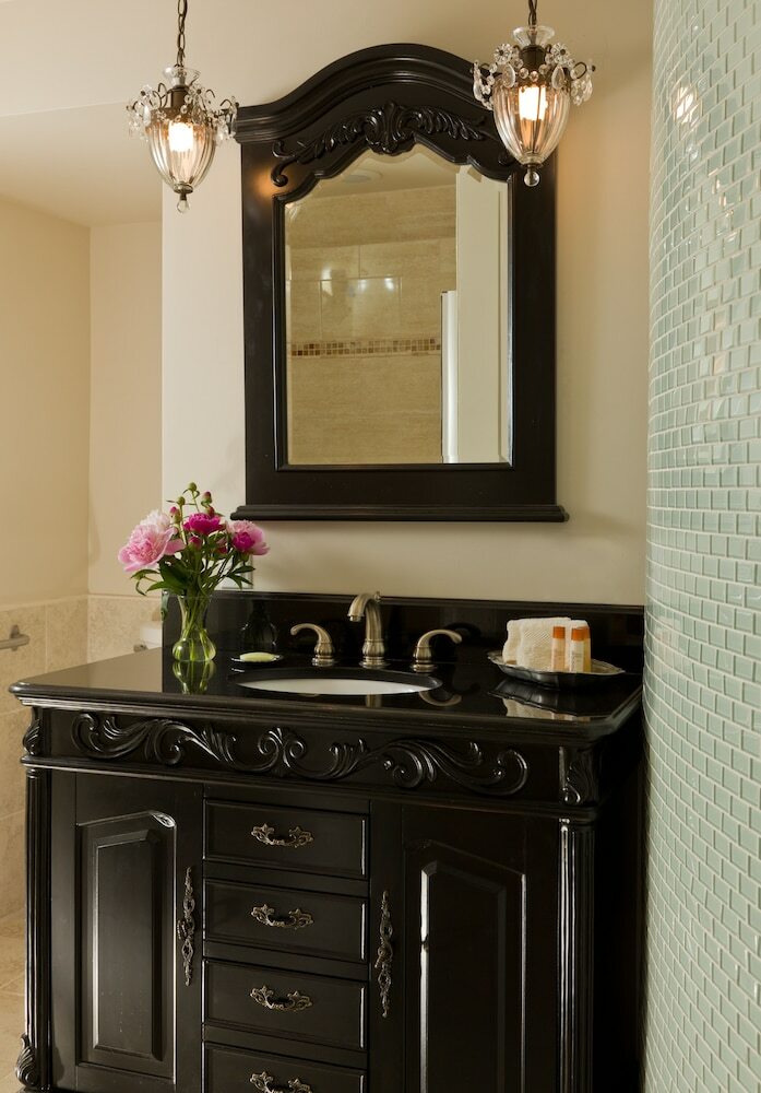 Bed & Breakfast Gothic Eves Inn And Spa
