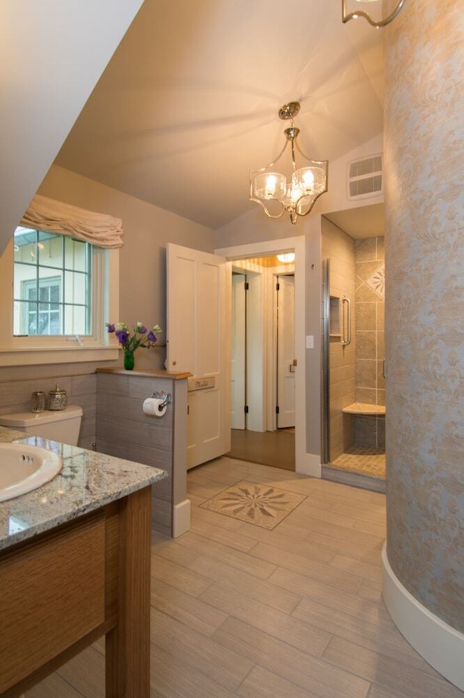 Bed & Breakfast Gothic Eves Inn And Spa