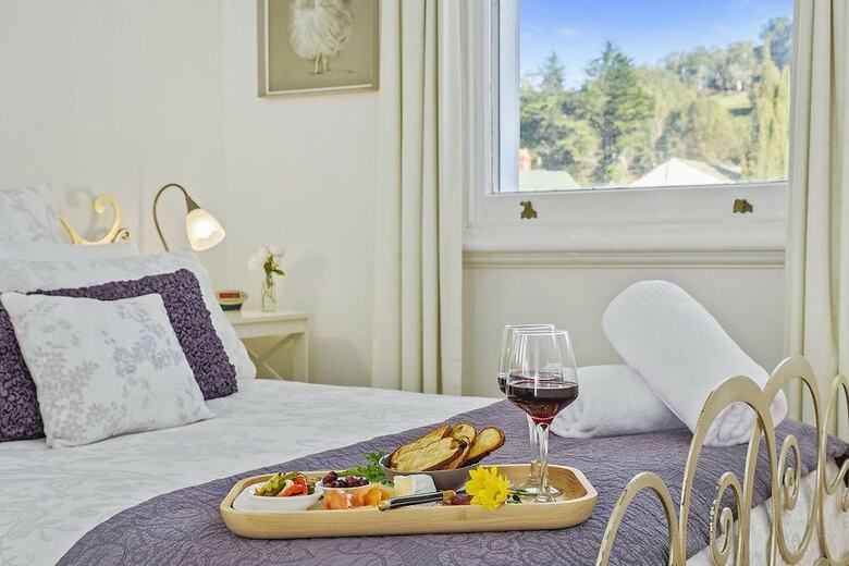 Bed & Breakfast Cygnet Old Bank B & B Cafe & Gift Store