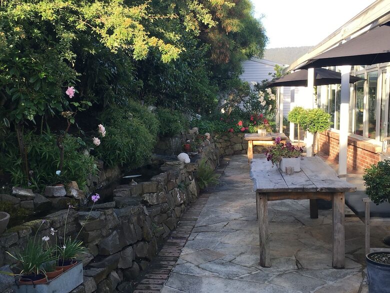 Bed & Breakfast Cygnet Old Bank B & B Cafe & Gift Store