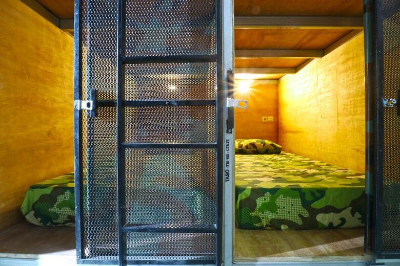 Hostal Kabin Kapsul Wisma Pondok Aren - Hostel
