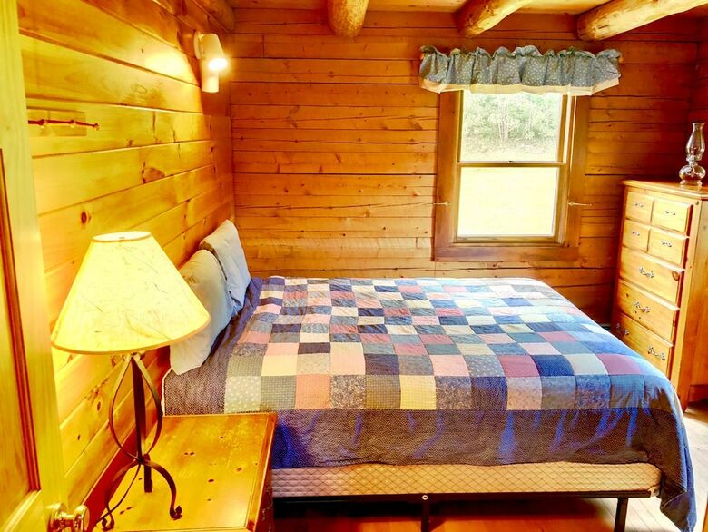 Majestic Vista Mountainside Cabin