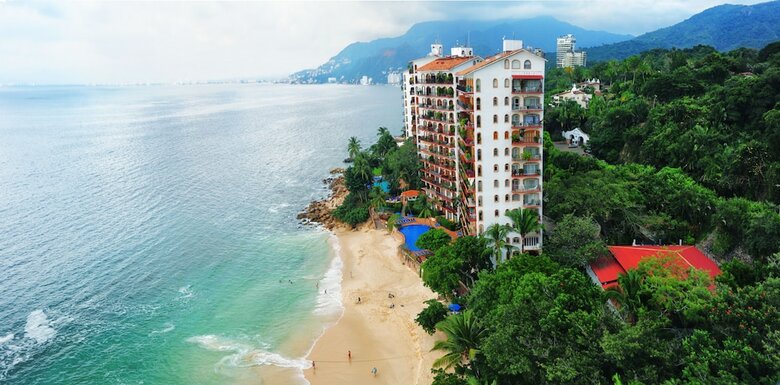 Beach Front Girasol Sur Apartments