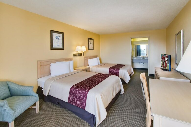 Oyo Hotel Dundee By Crystal Lake