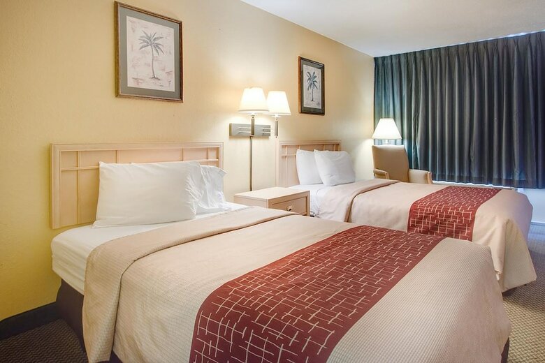 Oyo Hotel Dundee By Crystal Lake