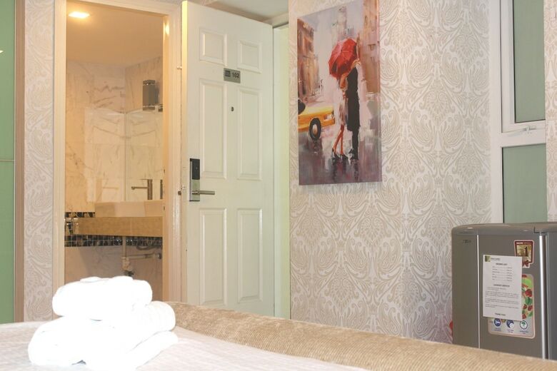 Palms Garden Hotel Near Secc