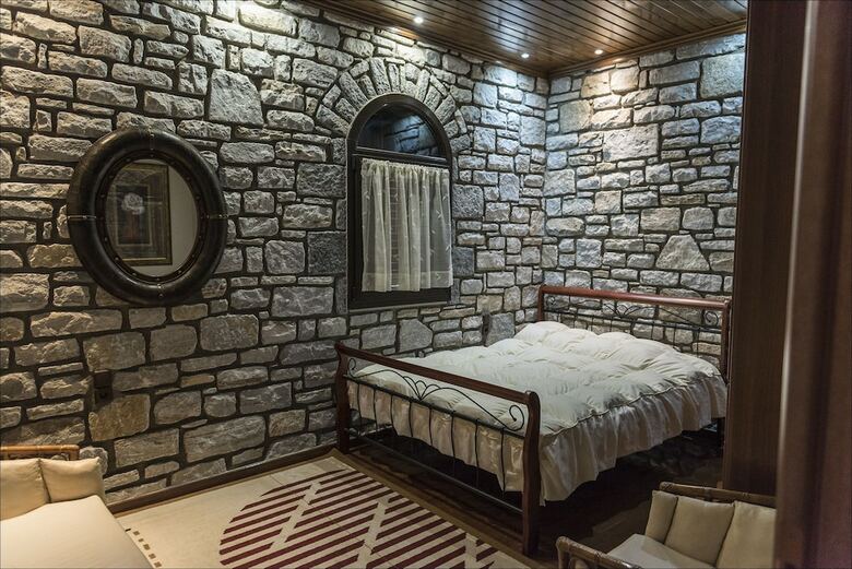 Villa Stone Mansion Anavryti