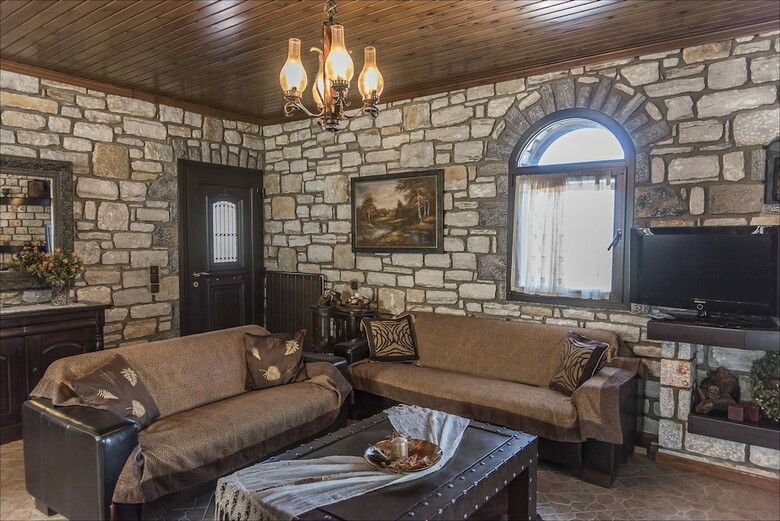 Villa Stone Mansion Anavryti